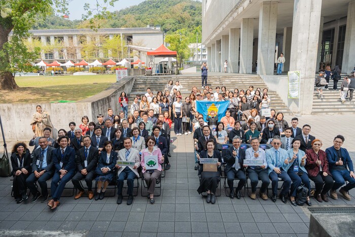 國際人才就業博覽會開幕儀式大合照